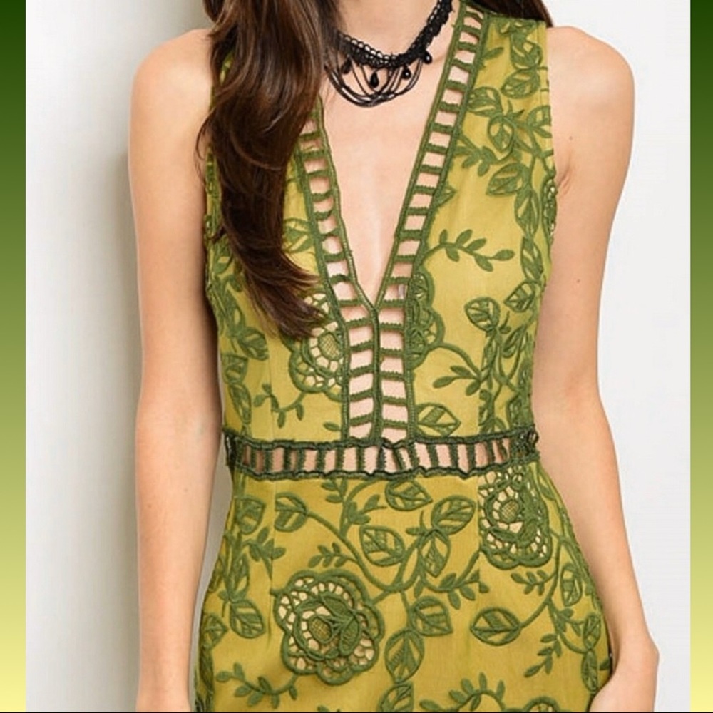 Chartreuse Floral Lace Dress 🆕